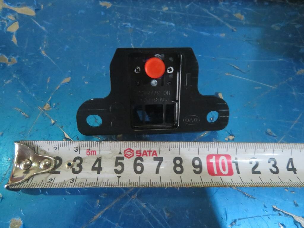 Камера переднего вида BYD Han EV: улучшенная видимость и безопасность Оригинал — фото 1