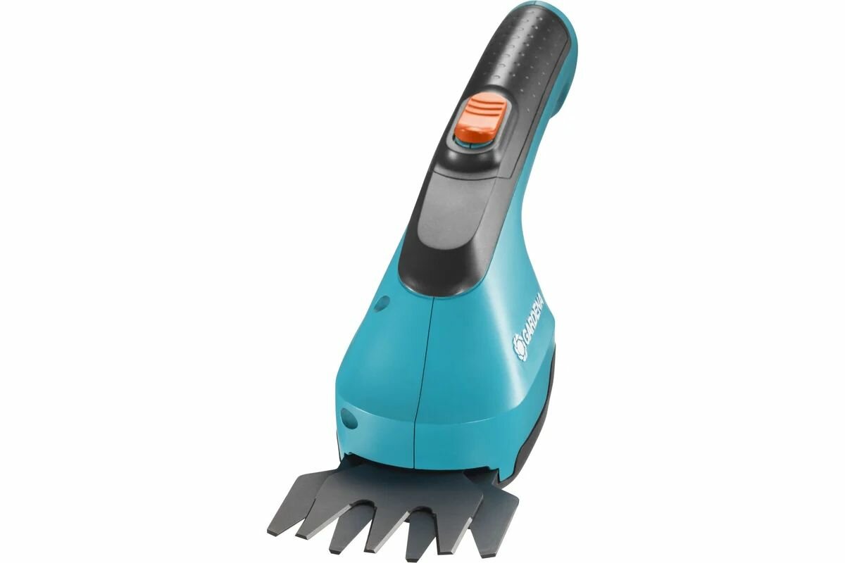 Аккумуляторные ножницы для газонов GARDENA AccuCut Li с 2 ножами