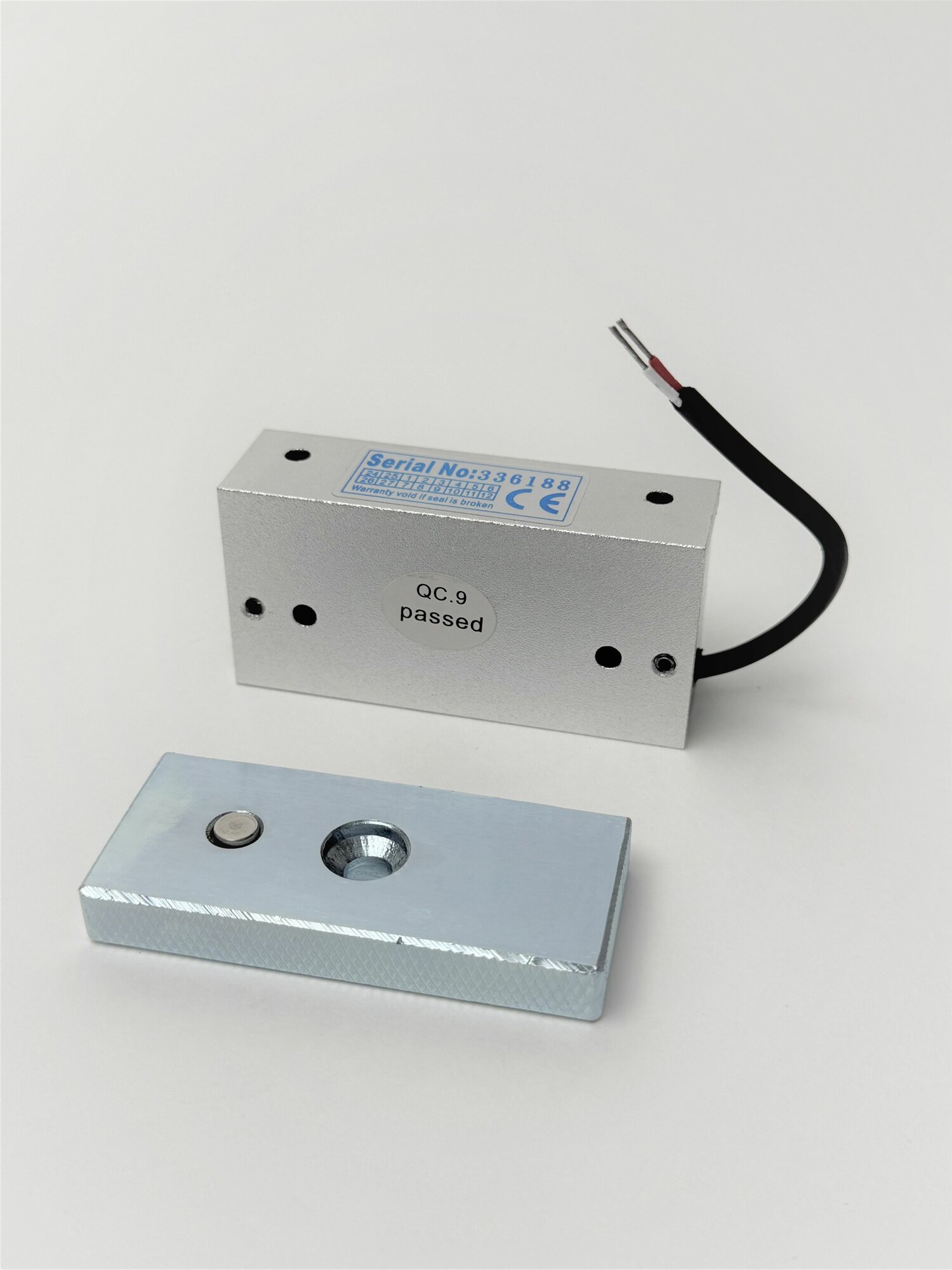 Однодверный электромагнитный замок AX60KG — фото 1