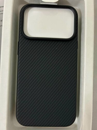 Изображение товара Противоударный чехол Pitaka Aramid UltraGuard Case для iPhone 17 Pro, черный