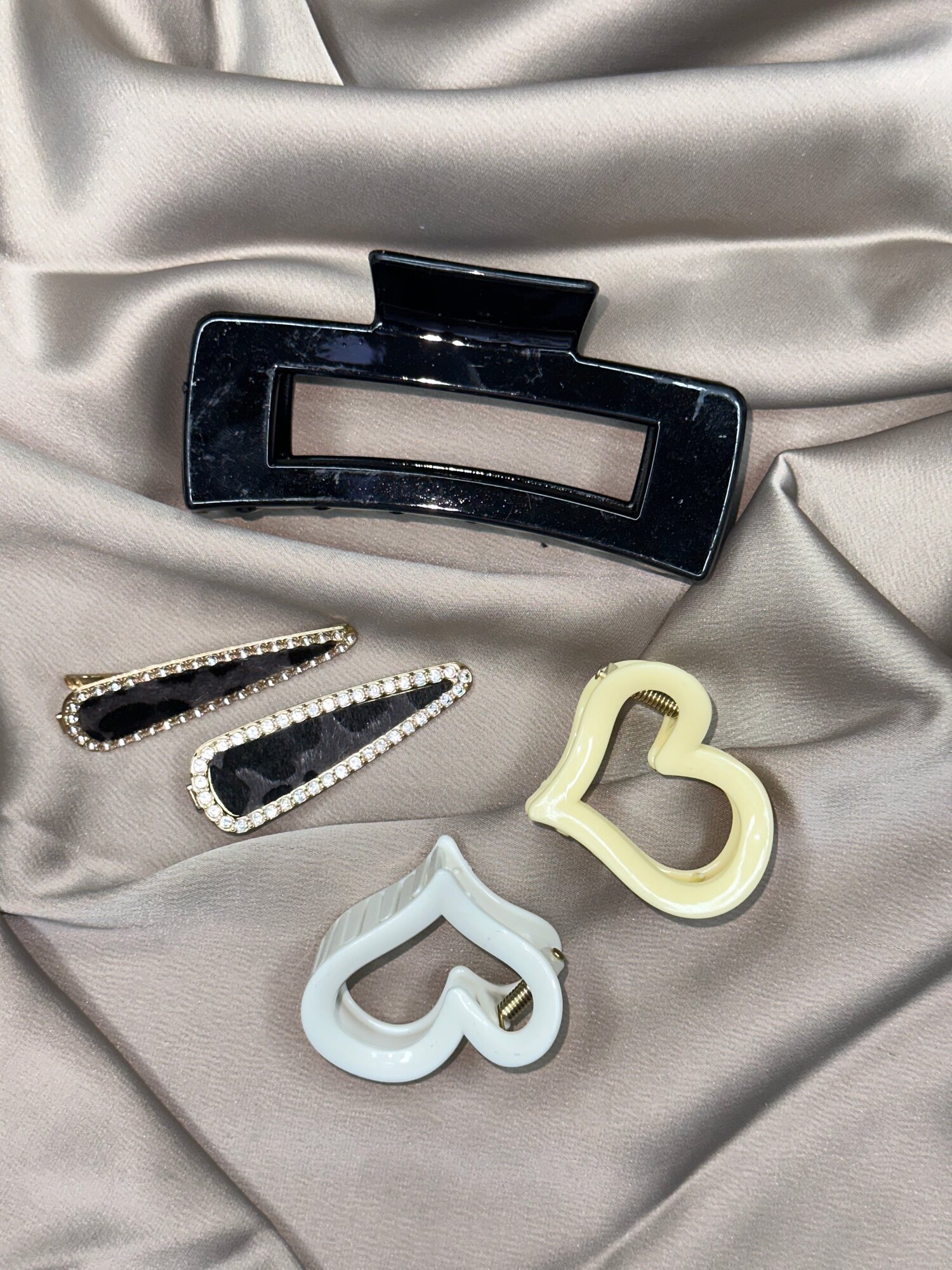 Набор заколок для укладки волос "Крабик" от бренда Квадратик, 6 в 1, цвет черный