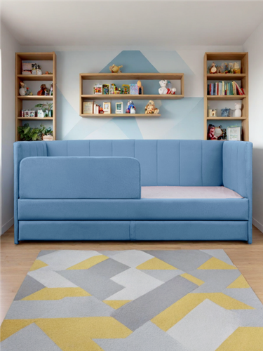 Изображение товара Кровать детская М-Стиль "Хагги"160х80 см, с дополнительным спальным местом, защитным бортиком, голубая