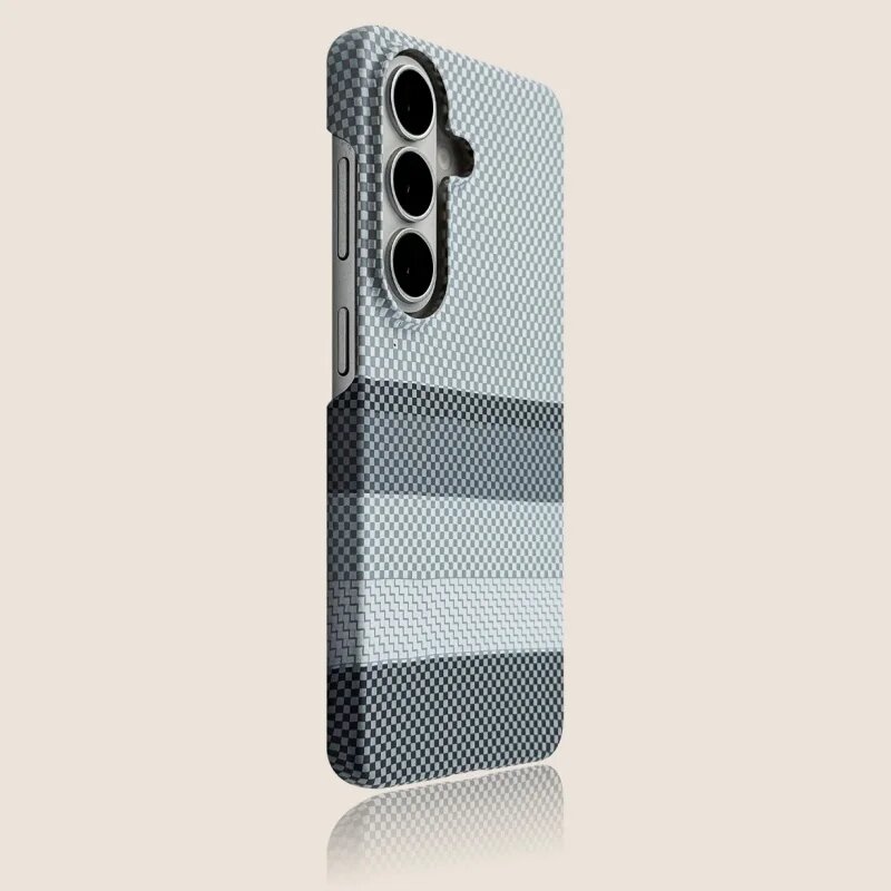 Серый чехол Galaxy S24 из углеродного волокна, A2