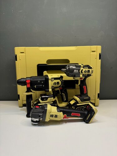 Изображение товара Набор инструментов Feng Bao 3 в 1, перфоратор 05-24Max, Ушм 5230, гайковерт 1280, два АКБ по 6 Ач, зу, кейс.