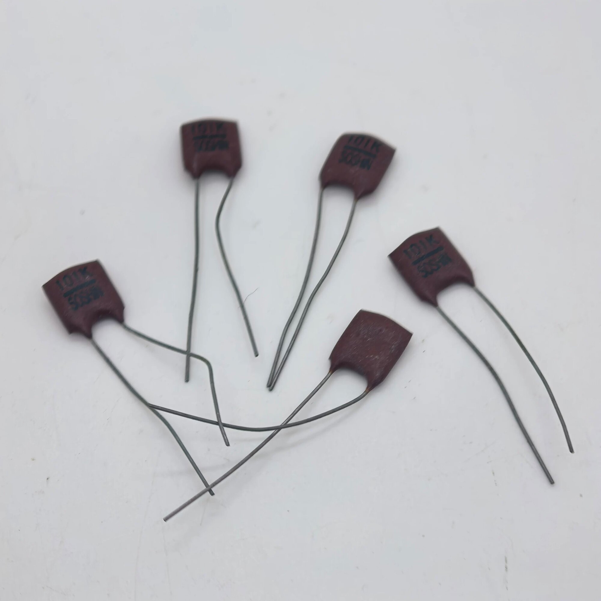 SOSHIN 100PF 50V 101K Ноги 5 медные ножки аудио серебряные слюды конденсаторы 10шт цена