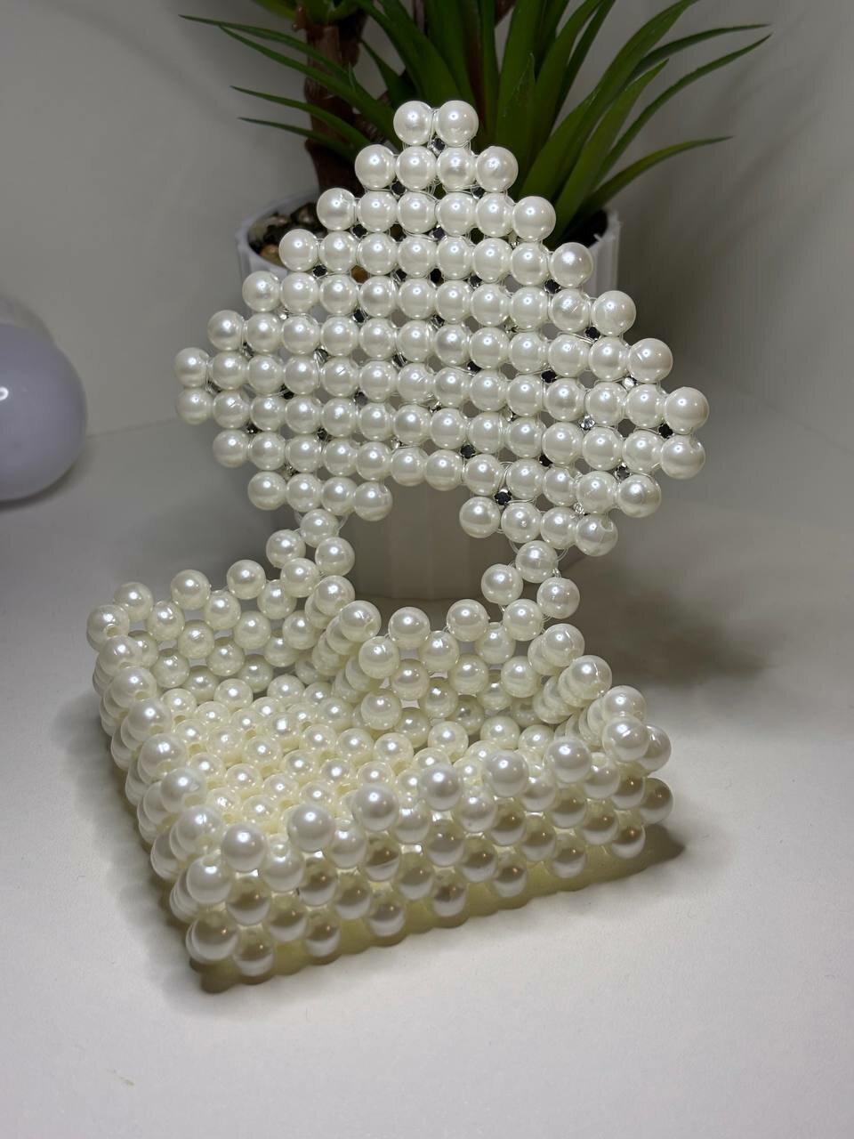 Шкатулка для украшений в виде сердца со стразами. В подарок и для себя