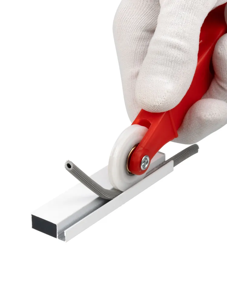 Ролик для закатки шнура москитной сетки с крючком, ролик для самостоятельной установки москитной сетки — фото 1