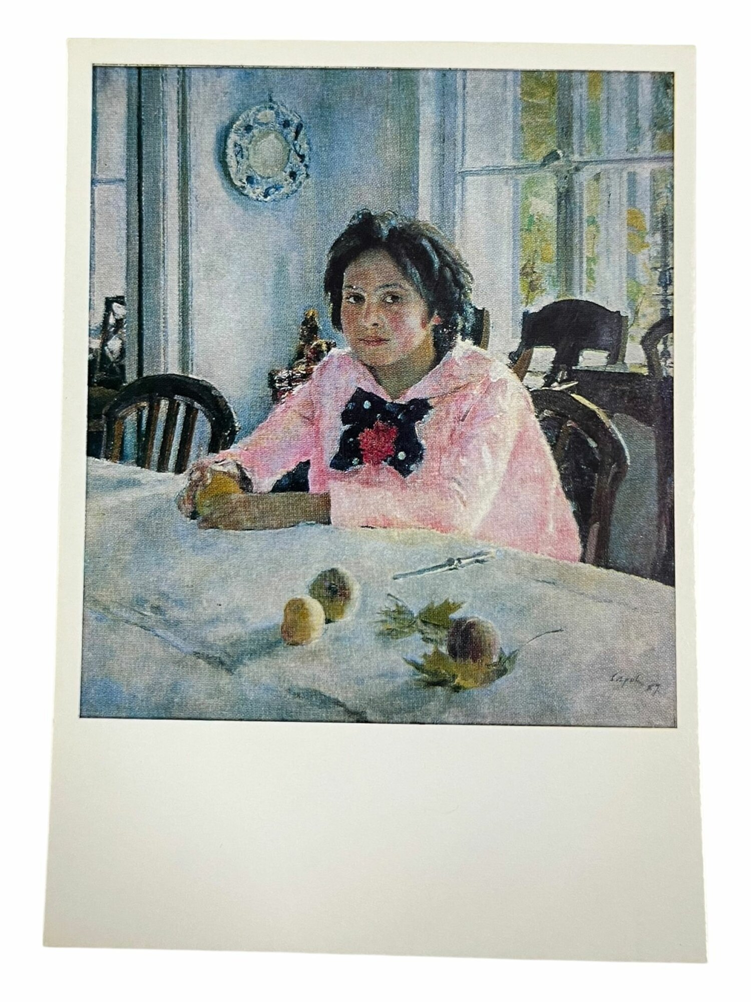 Советская почтовая открытка, Девочками с персиками. Серов В. А. Сделано в СССР.
