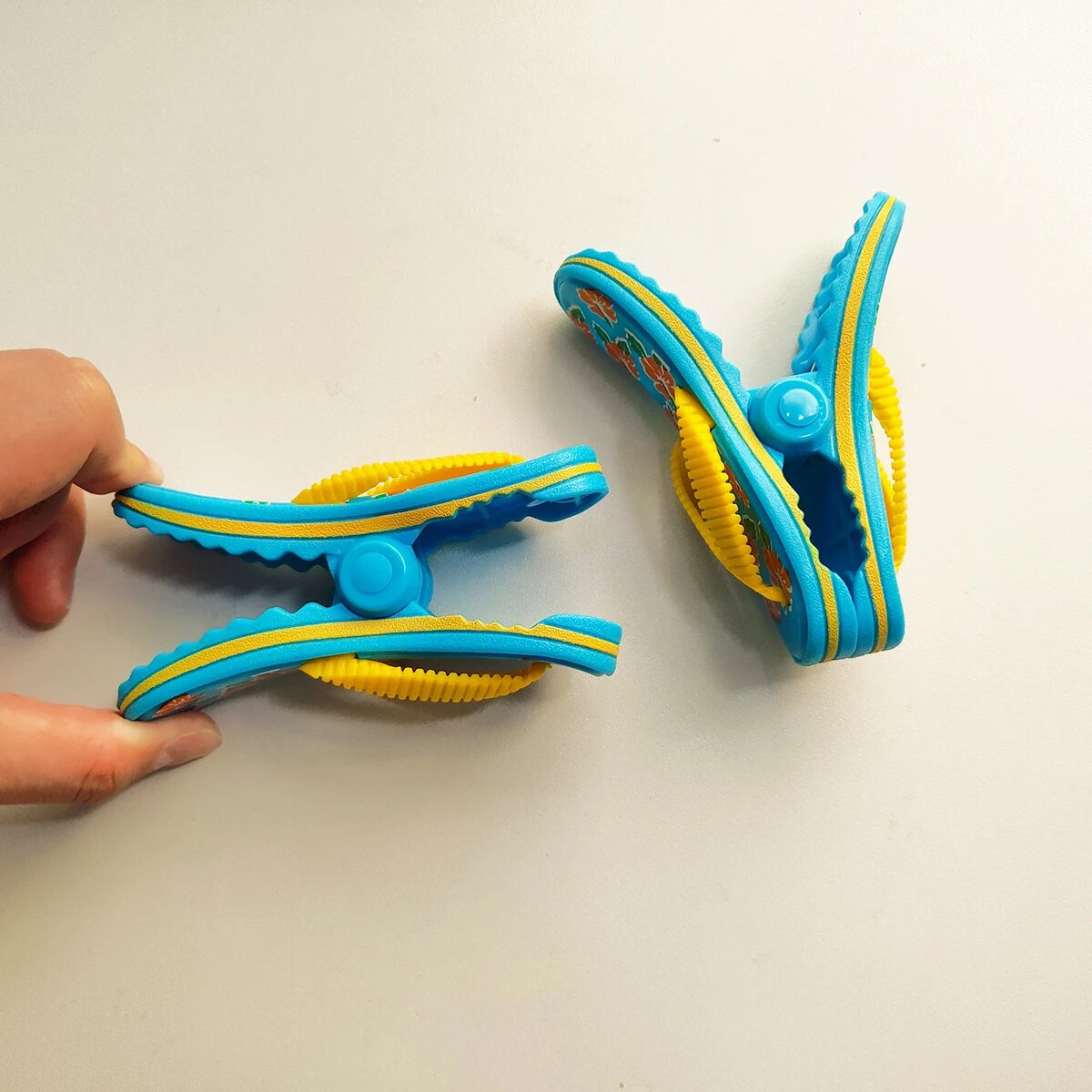 Зажимы для полотенец Flip flops, 2 шт