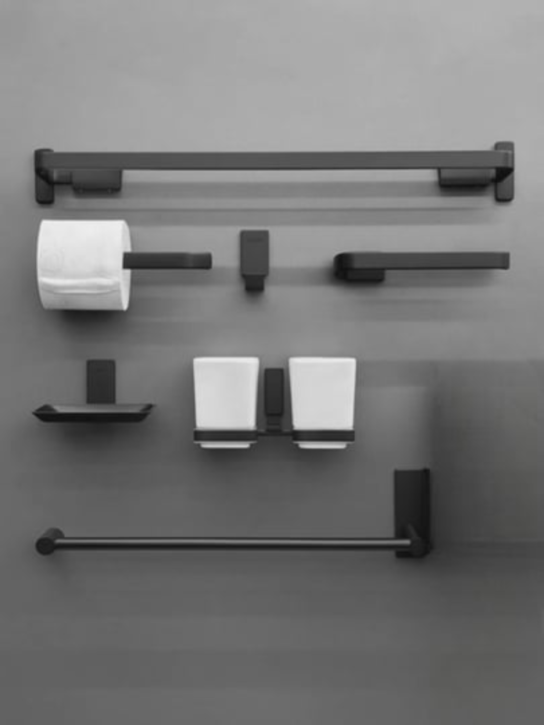 Набор аксессуаров для ванной комнаты Jasee из металла и керамики