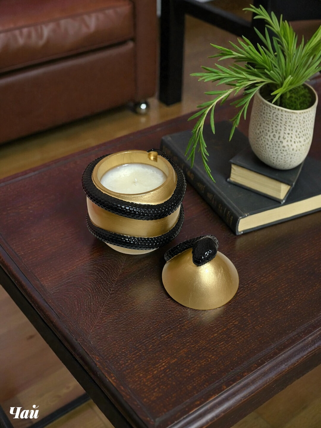 Свеча декоративная "Змея-Золотой", интерьерная, из гипса и воска, в шкатулке, — фото 1