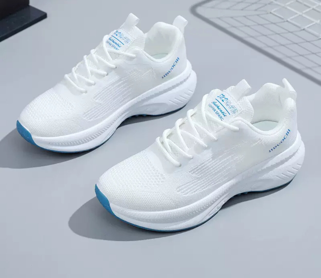 Кроссовки роликовые