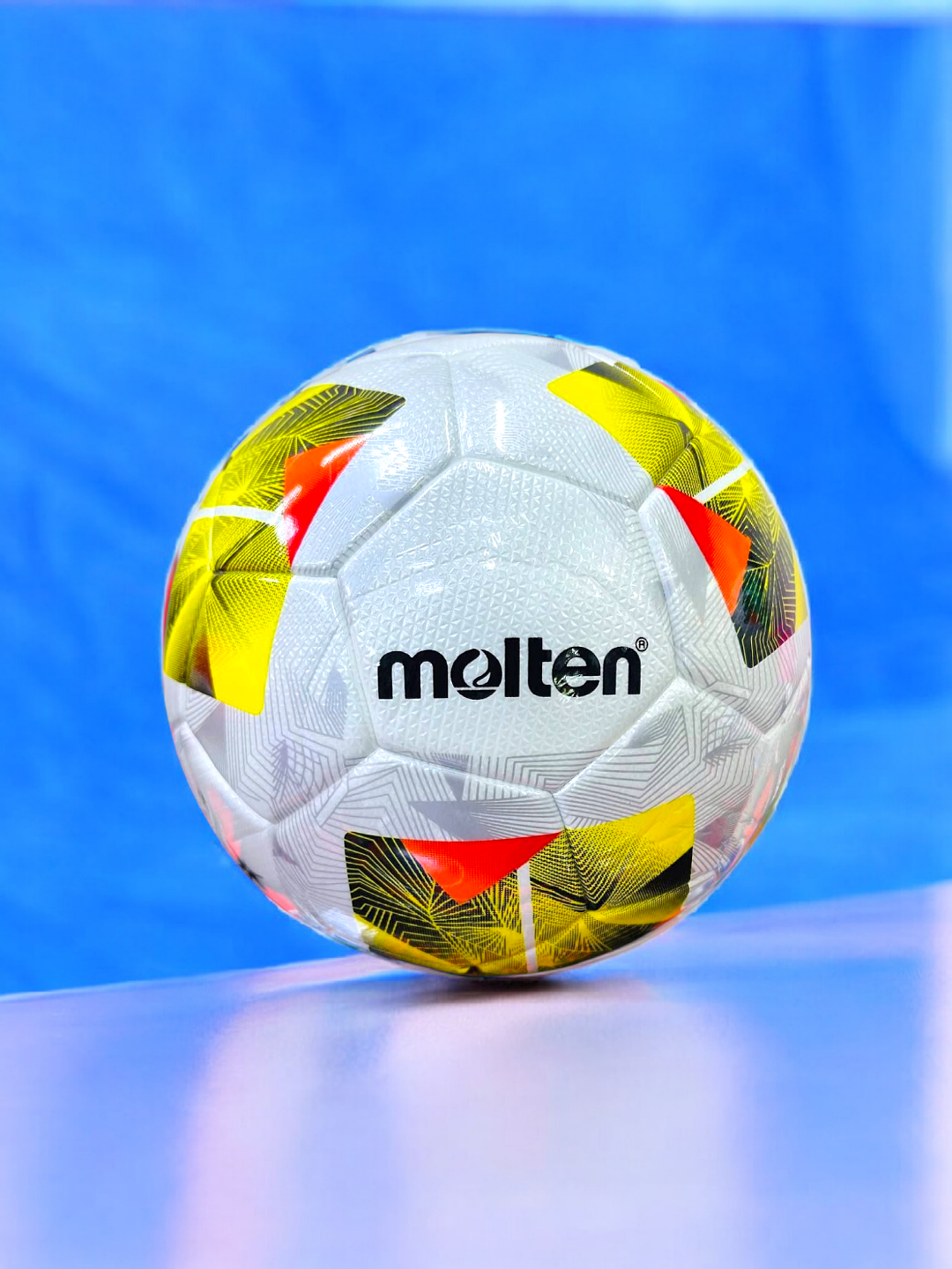 Футбольный мяч MOLTEN 5, для игры на профессиональном уровне
