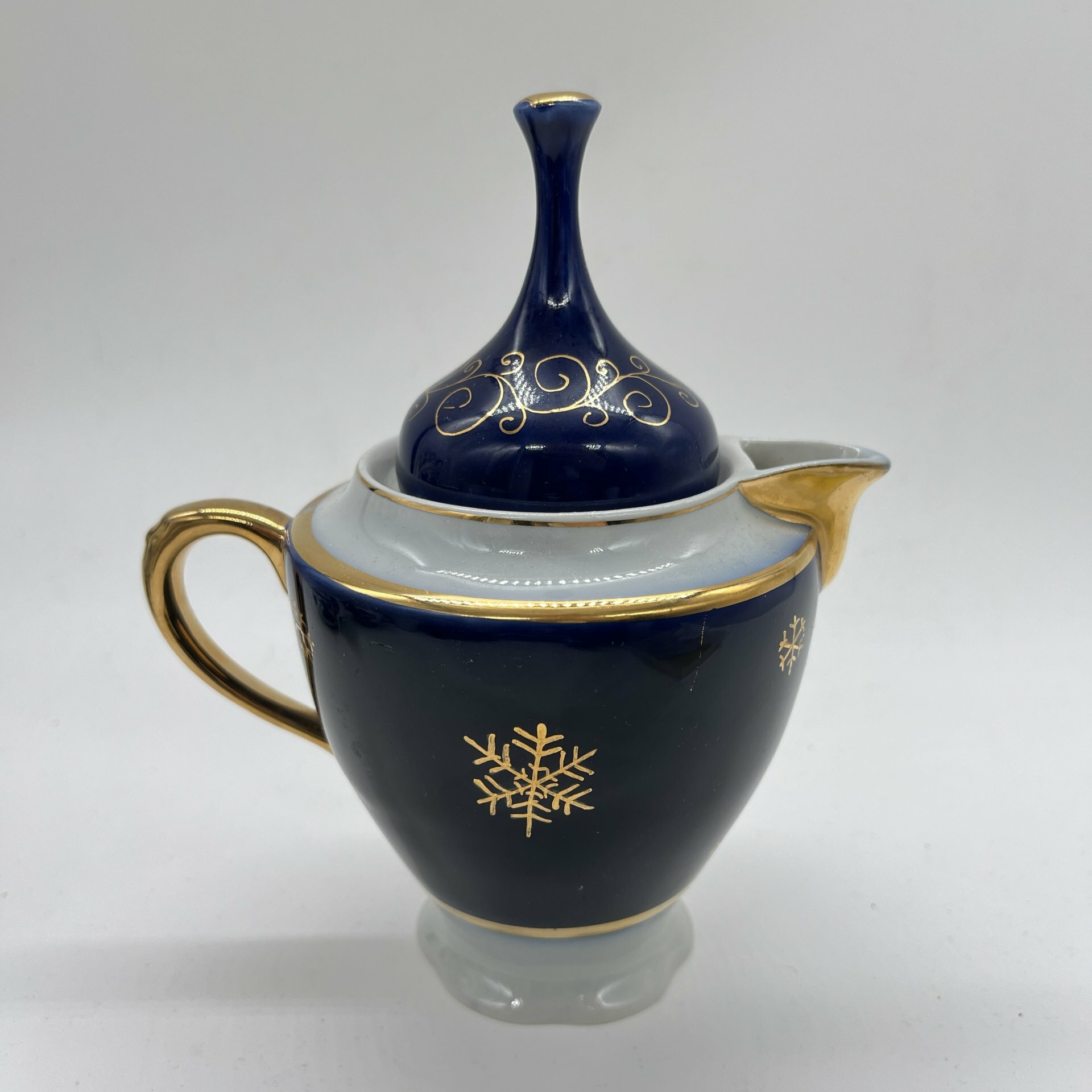 Молочник с крышкой с золоченым декором (крышка подбор!), фарфор, крытье, кобальт