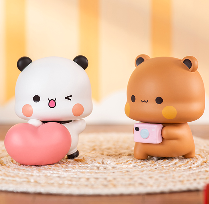 Мини-бокс с фигуркой: серия 'Ви Секонд и Бубу Купл Дейли' Третий выпуск, сценка 'Сердце в фото', милый коллекционный