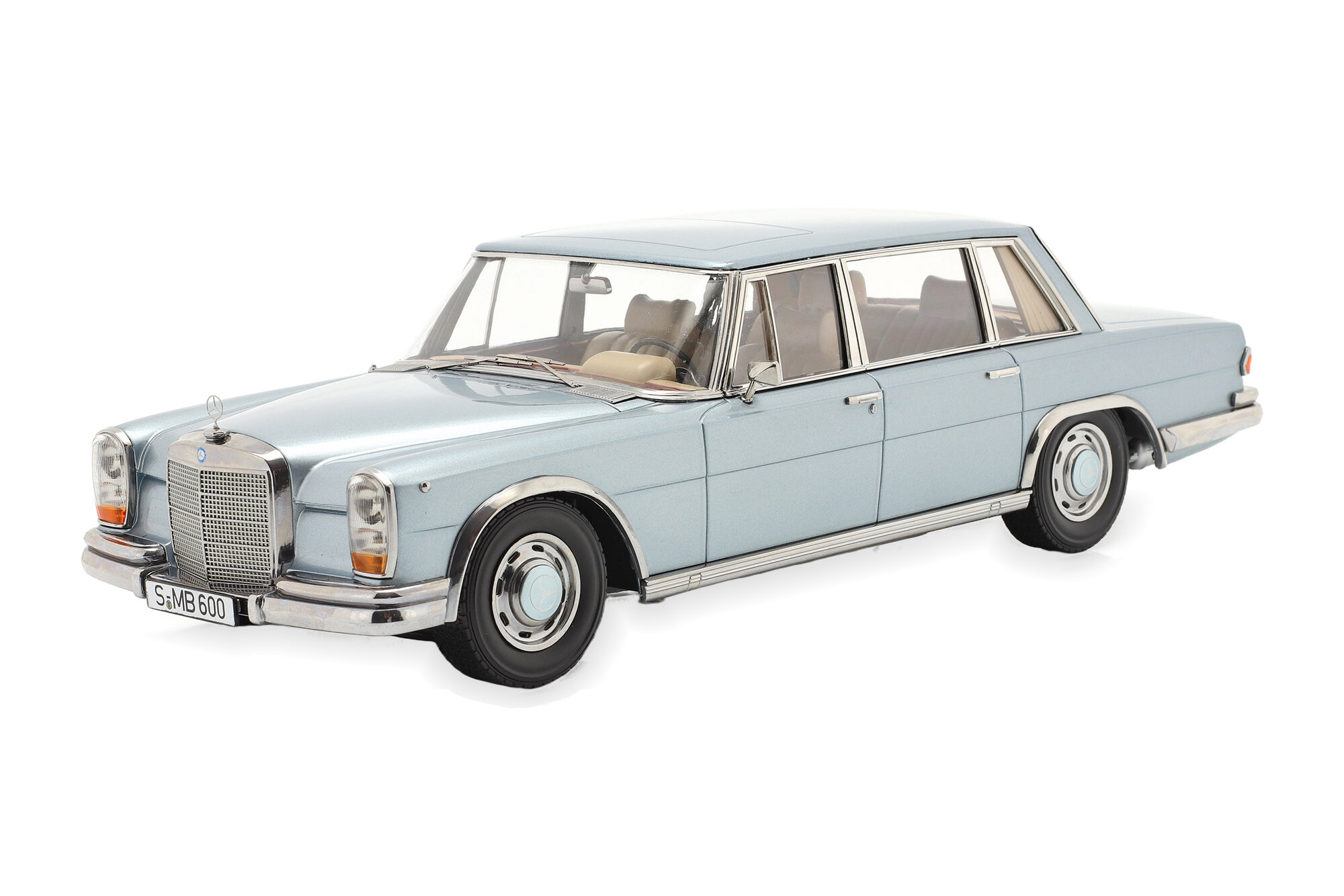 Модель коллекционная KK-SCALE Mercedes 600 swb W100 1963 light blue metallic