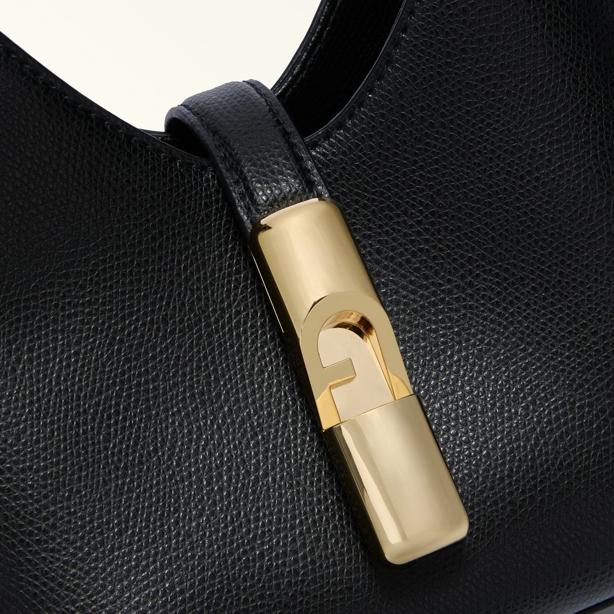 Сумка FURLA IRIDE MINI HOBO W/STRAP — фото 1