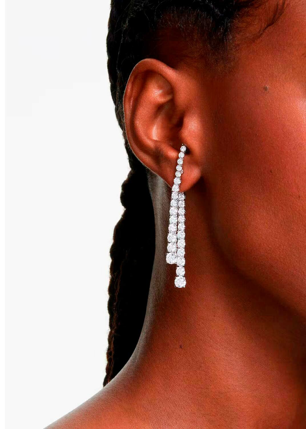 Серьги с подвесками SWAROVSKI, кристаллы Swarovski, размер 63 мм, белый, серебряный — фото 1