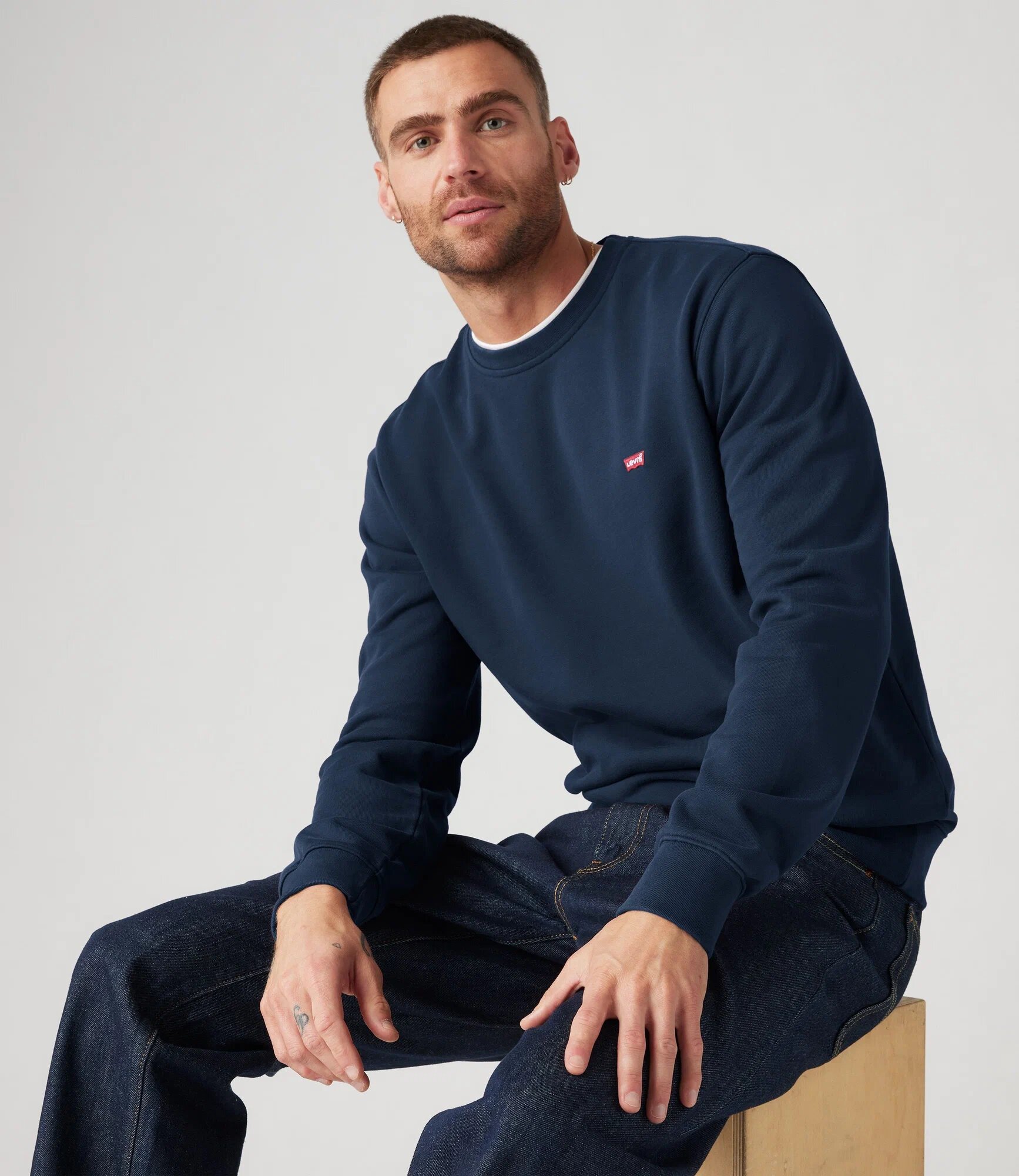 Свитшот Levi's Men Original Housemark Crewneck Sweatshirt, размер M, , темно-синий — фото 1