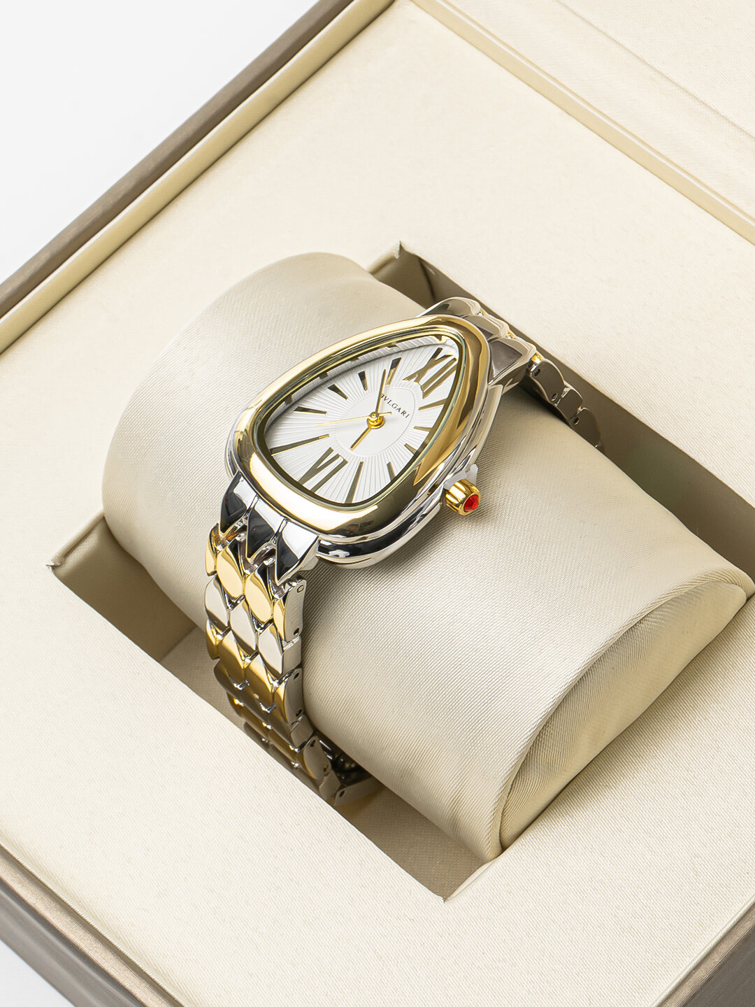 Наручные часы BVLGARI Classic, золотистый/белый — фото 1