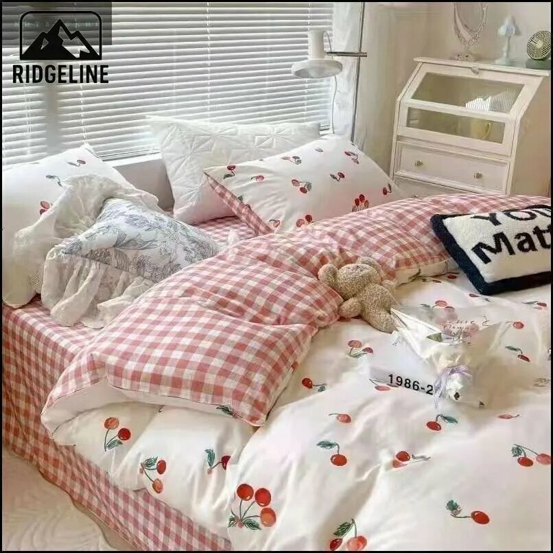 Комплект постельного белья из бархата с простыней 200x230 и наволочками, цвет симпатичные вишня ZX, плотность 210