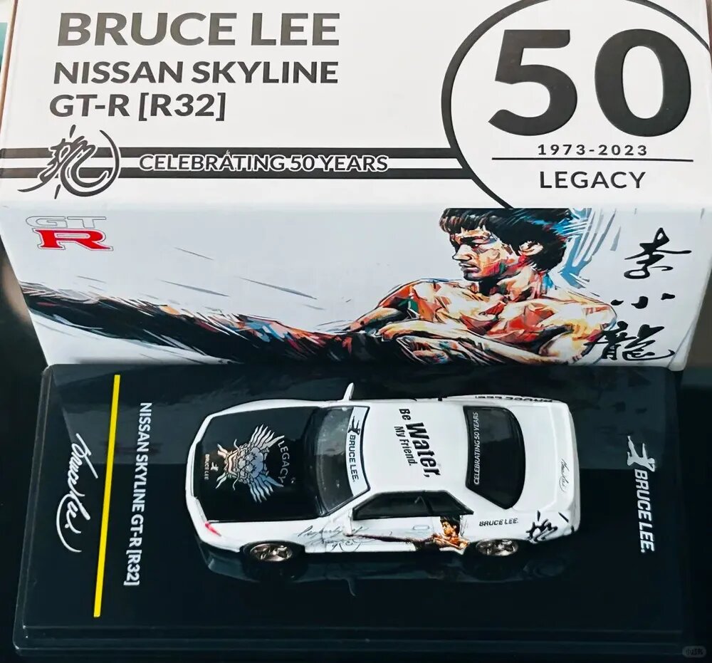 Inno1:64 Nissan GTR Skyline R32 Bruce Lee Легковая модель автомобиля