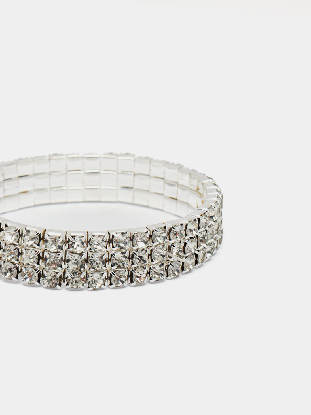 Эластичный браслет