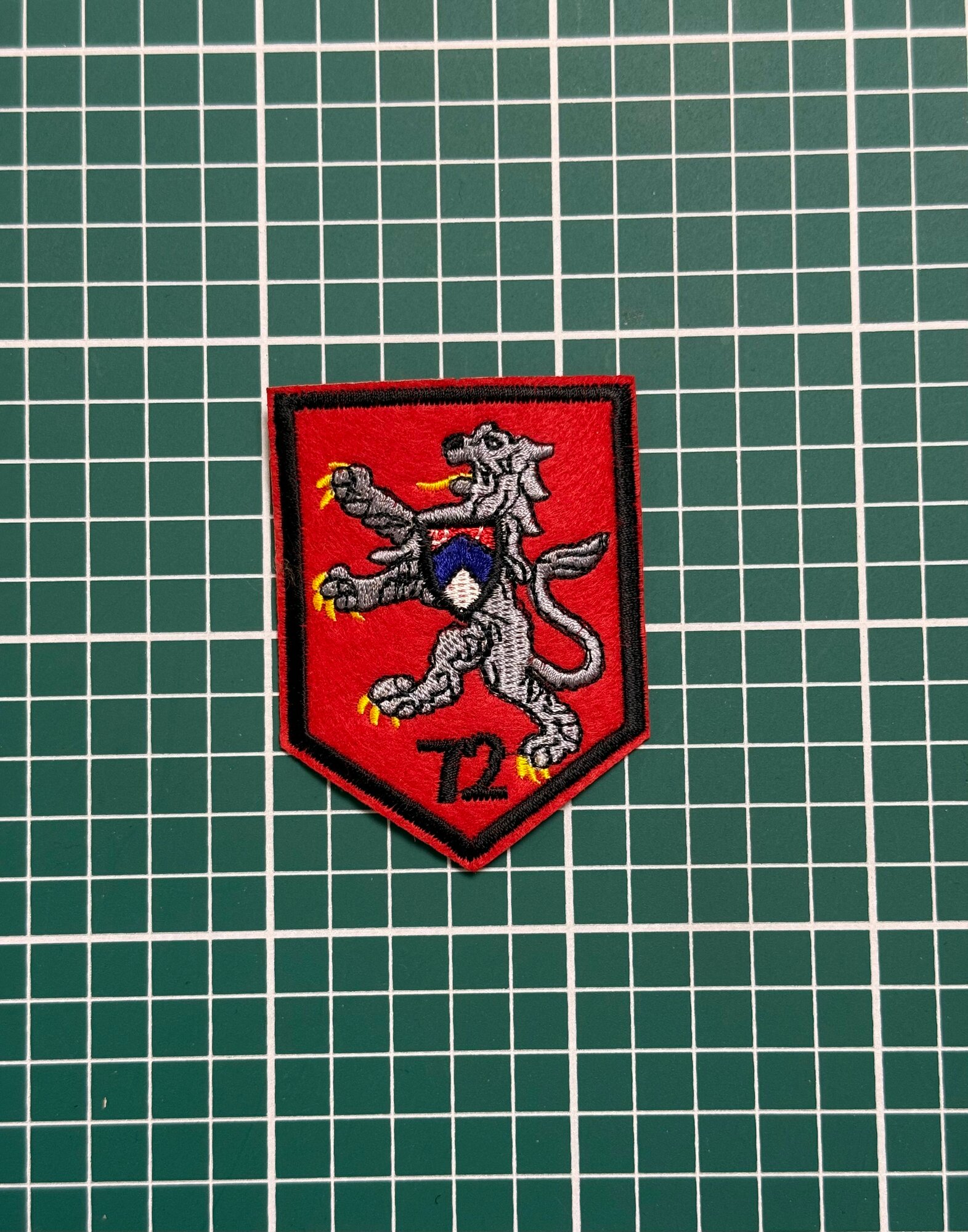 Термоаппликация для одежды , Эмблема Т2 , 6,2/8 см, 1 шт.