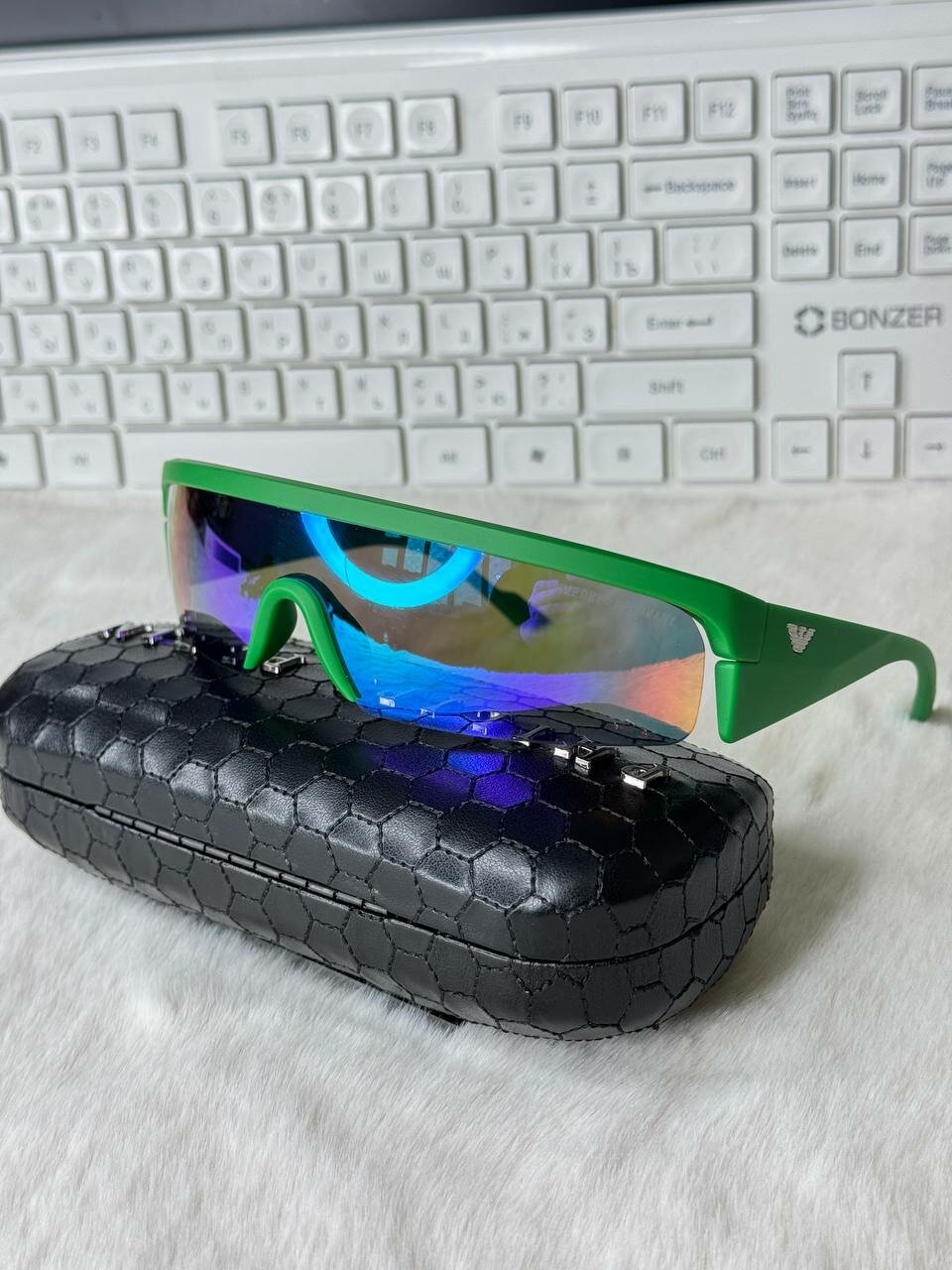 Солнцезащитные очки