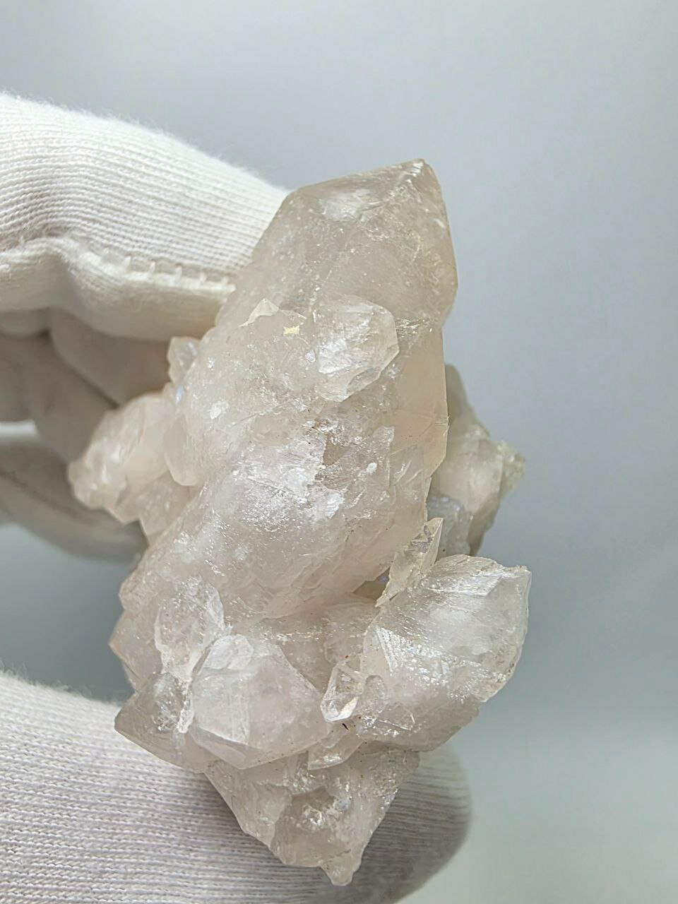 Друза кварца 65 мм, 124 г. — фото 1