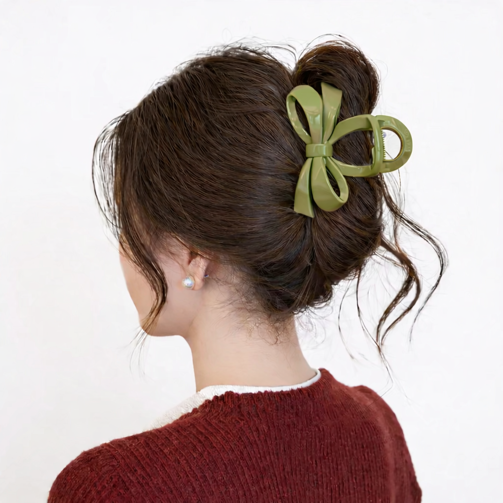 Гелевая , матовая заколка для волос, Бабочка, подойдет для все типов волос , цвет нео оливковый