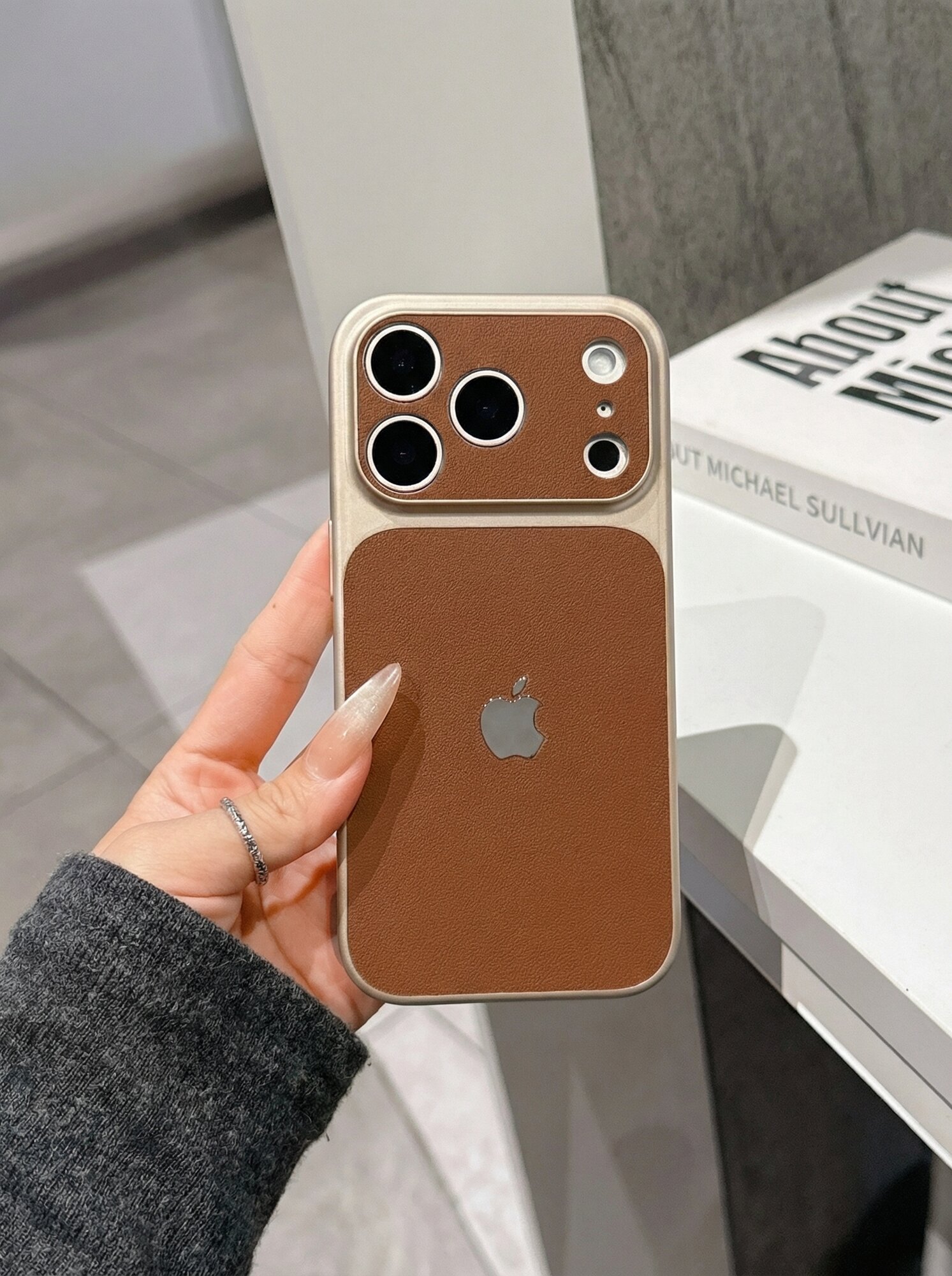 Чехол "soft touch", для iPhone 17 Pro Max, текстура кожи, элегантный вид — фото 1