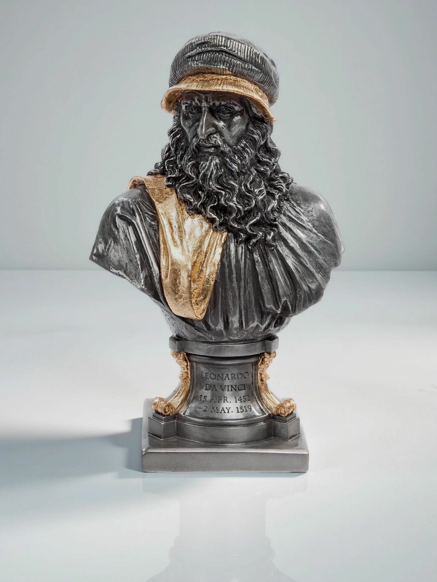 Статуэтка Леонардо да Винчи', 23*10*9,5см, материал изготовления полистоун
