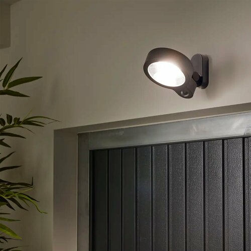 Прожектор светодиодный уличный SMD Inspire Foggy 30 Вт 6500К IP44 с датчиком движения холодный белый свет 6090₽