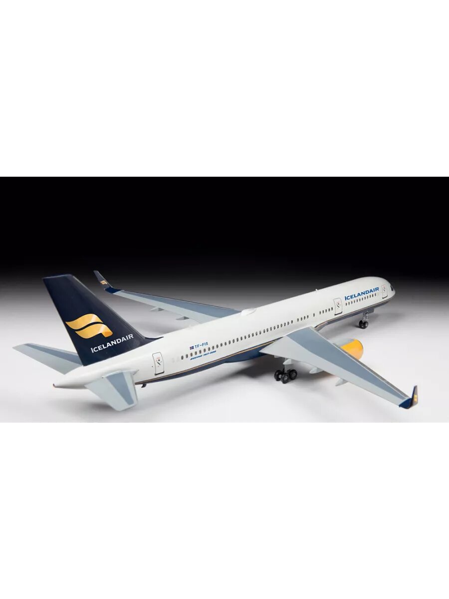 Пассажирский авиалайнер "Боинг-757-200" 7032 — фото 1