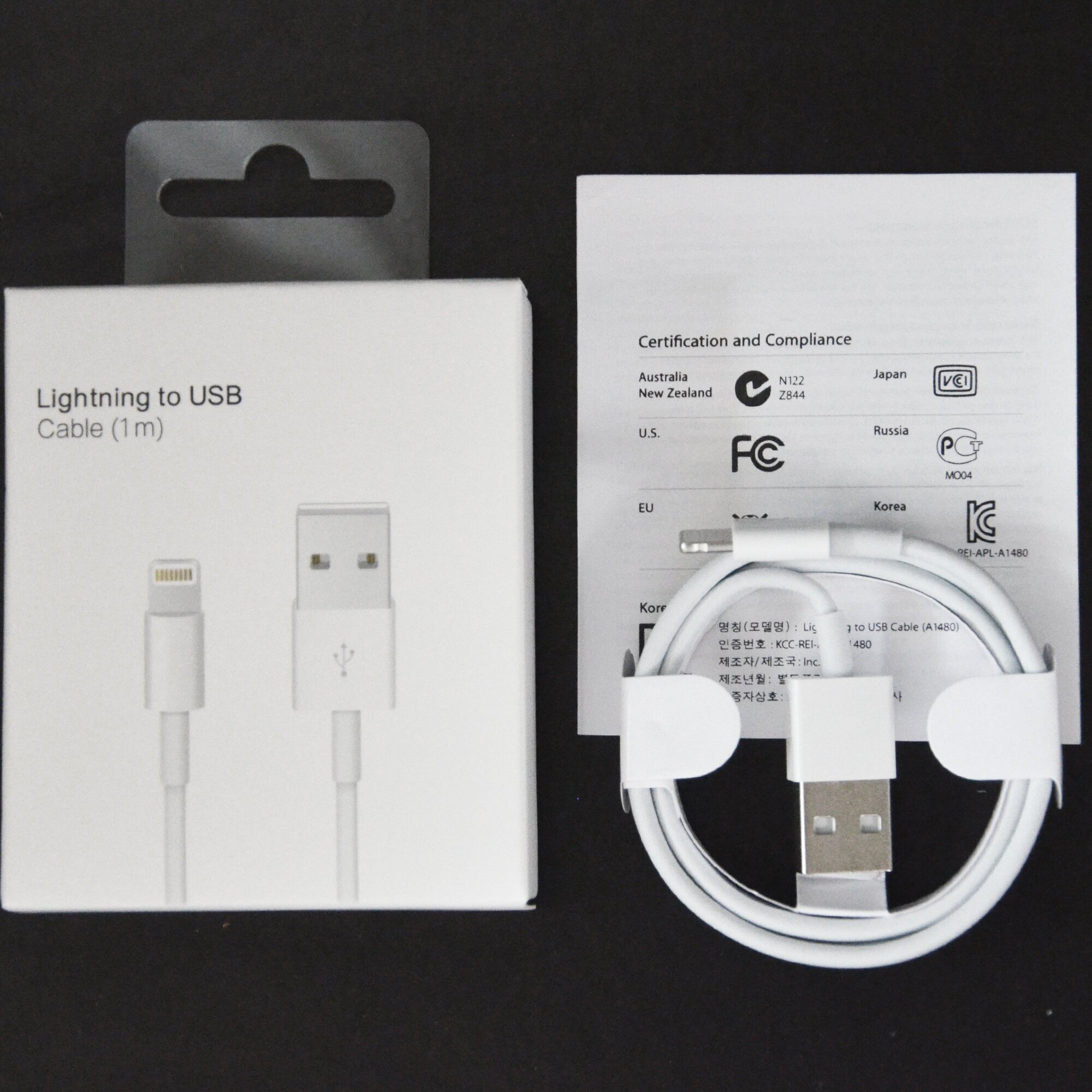Кабель для айфона USB Lightning 2,4А, зарядка для iPhone, iPad, iPod, 1 метр, белый