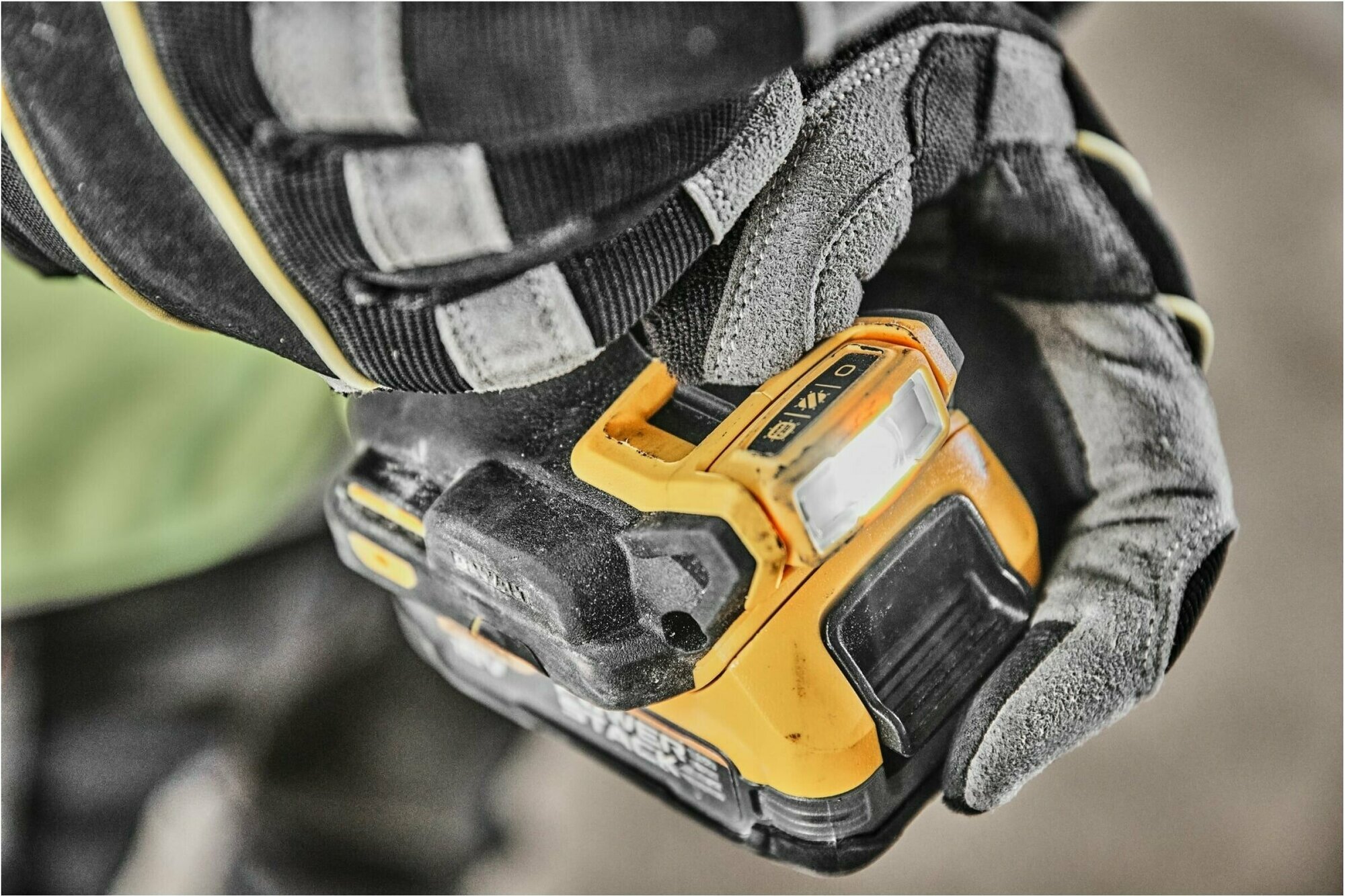 Аккумуляторная безударная дрель-шуруповерт DeWalt DCD800E2T - фотография № 5