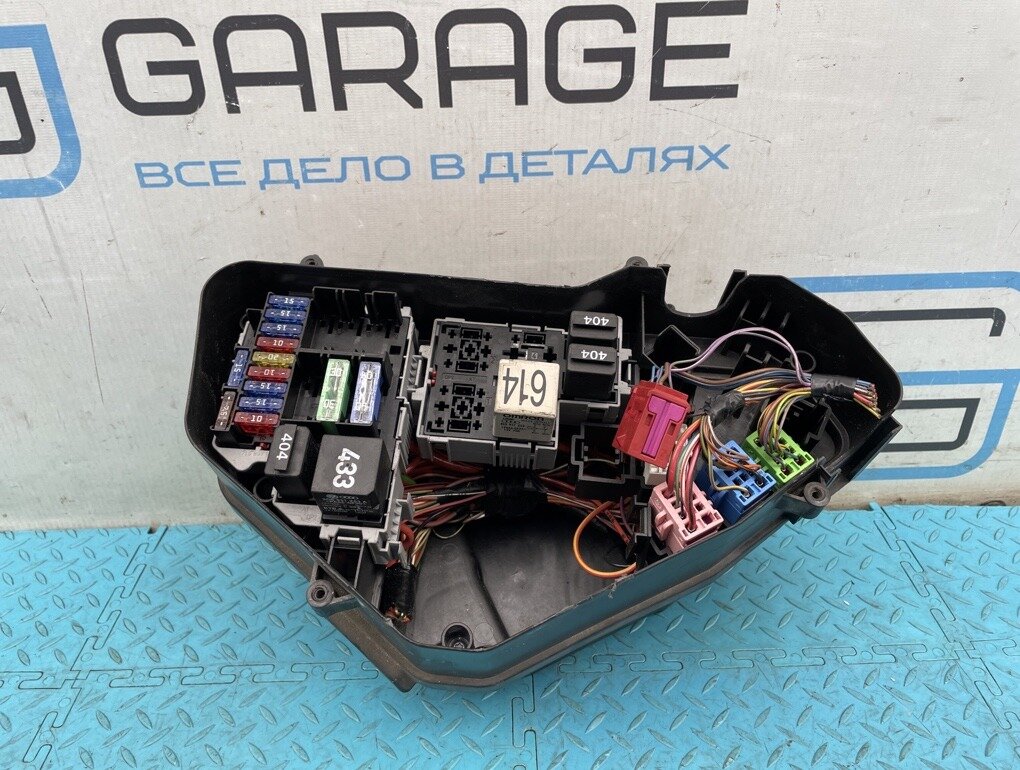Блок предохранителей Porsche Cayenne 2008 957 M48.51 4.8 OEM 95561010900