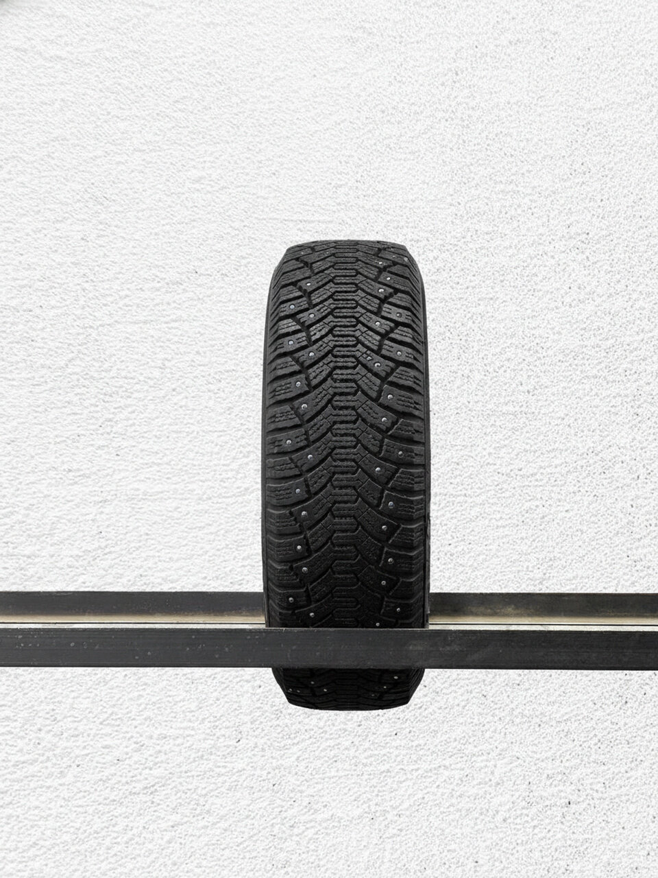 Зимние шины шипованные Cordiant Polar 185/65 R15 20% износ CCV185