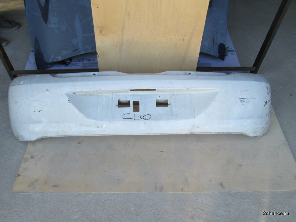 Бампер задний 7701474472 Renault Clio 2 б/у
