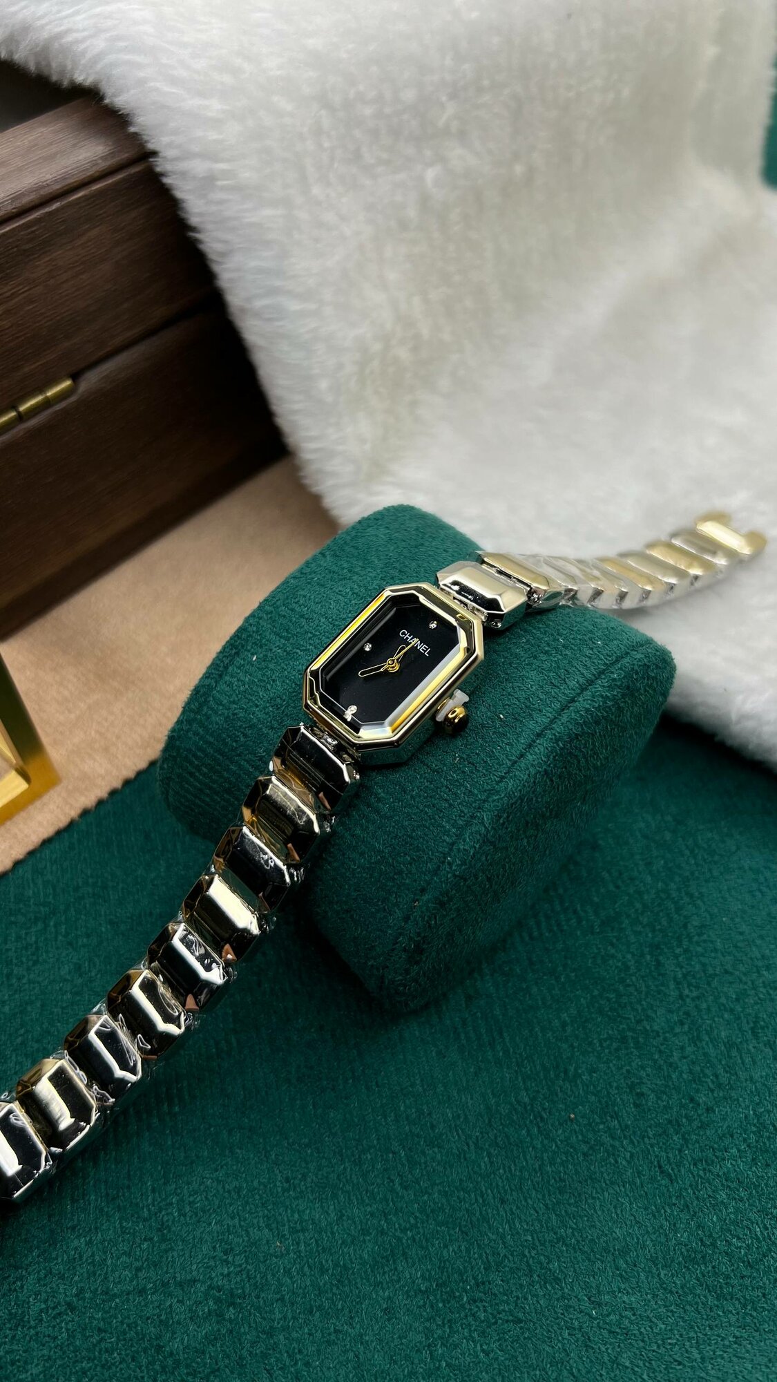 Наручные часы Quartz