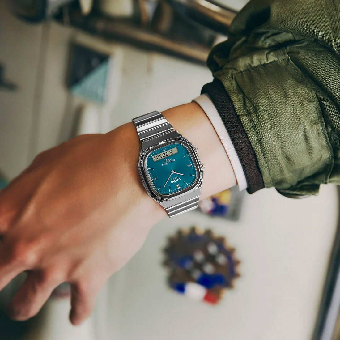Casio возрождает эстетику 90-х в модели AQ-240E