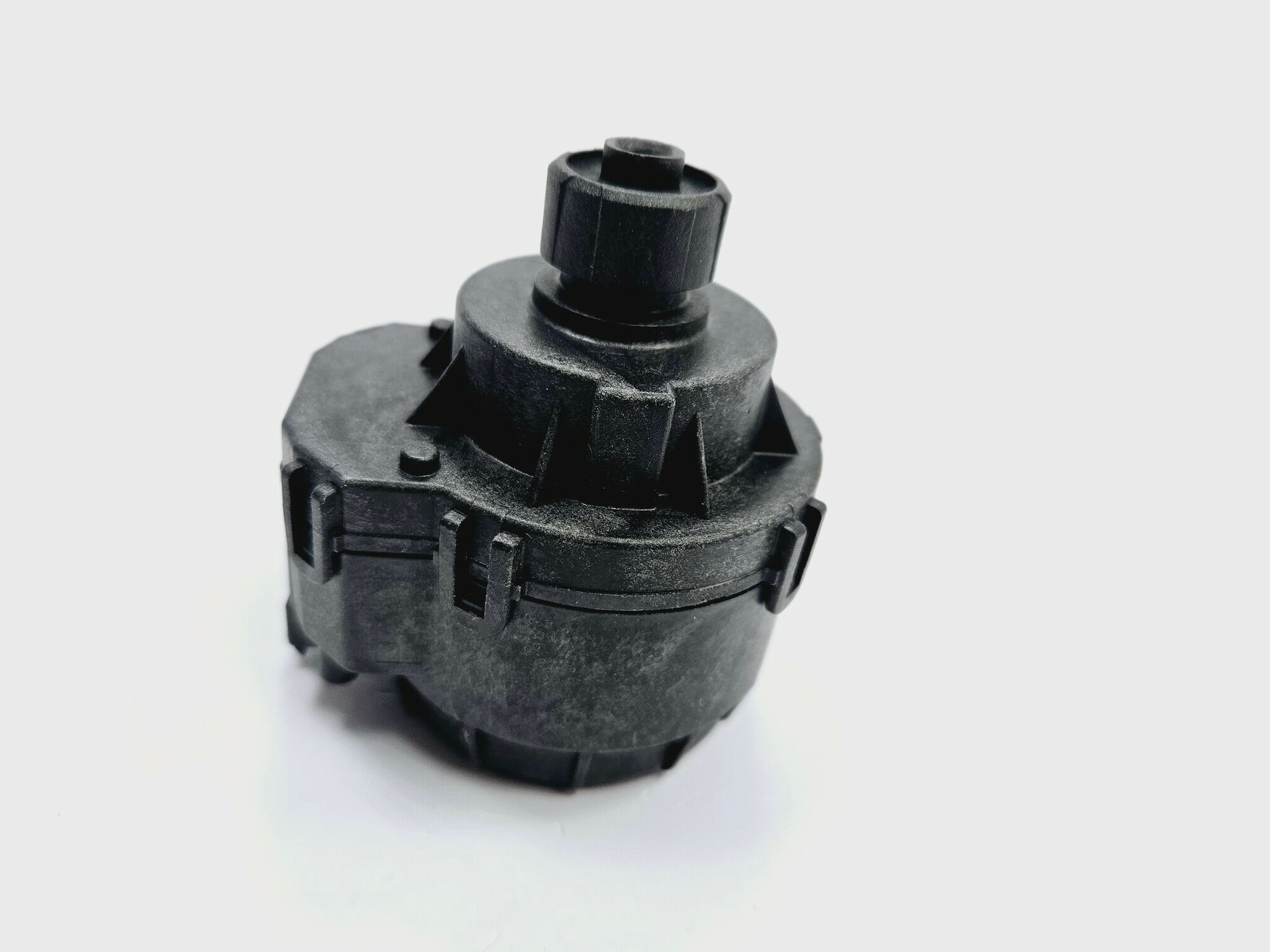 Мотор 3-ходового клапана (24V, узкий) BUDERUS Logamax U072 (арт. 87186445640. ELBI)