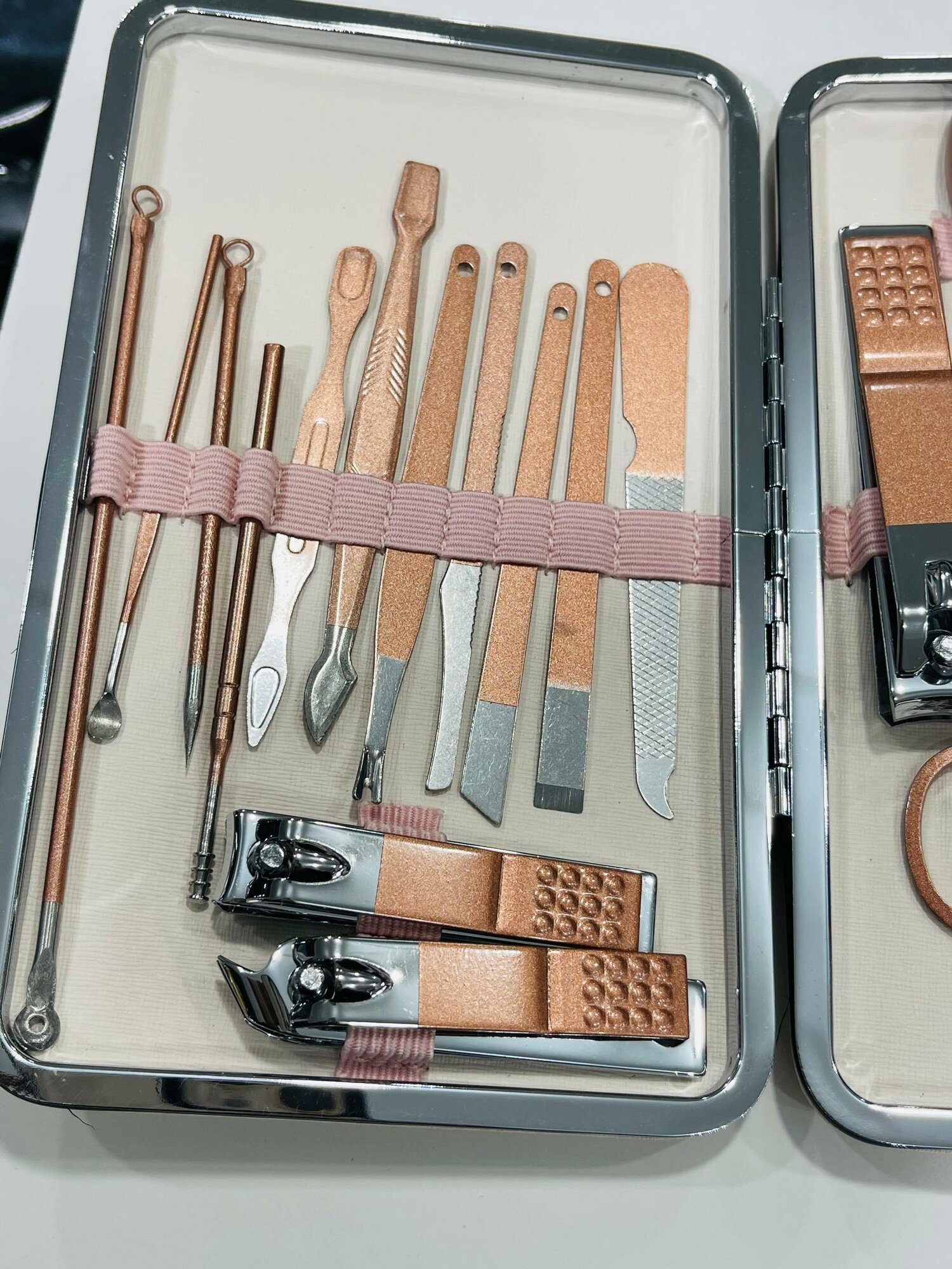 Стильный и практичный маникюрный набор — фото 1