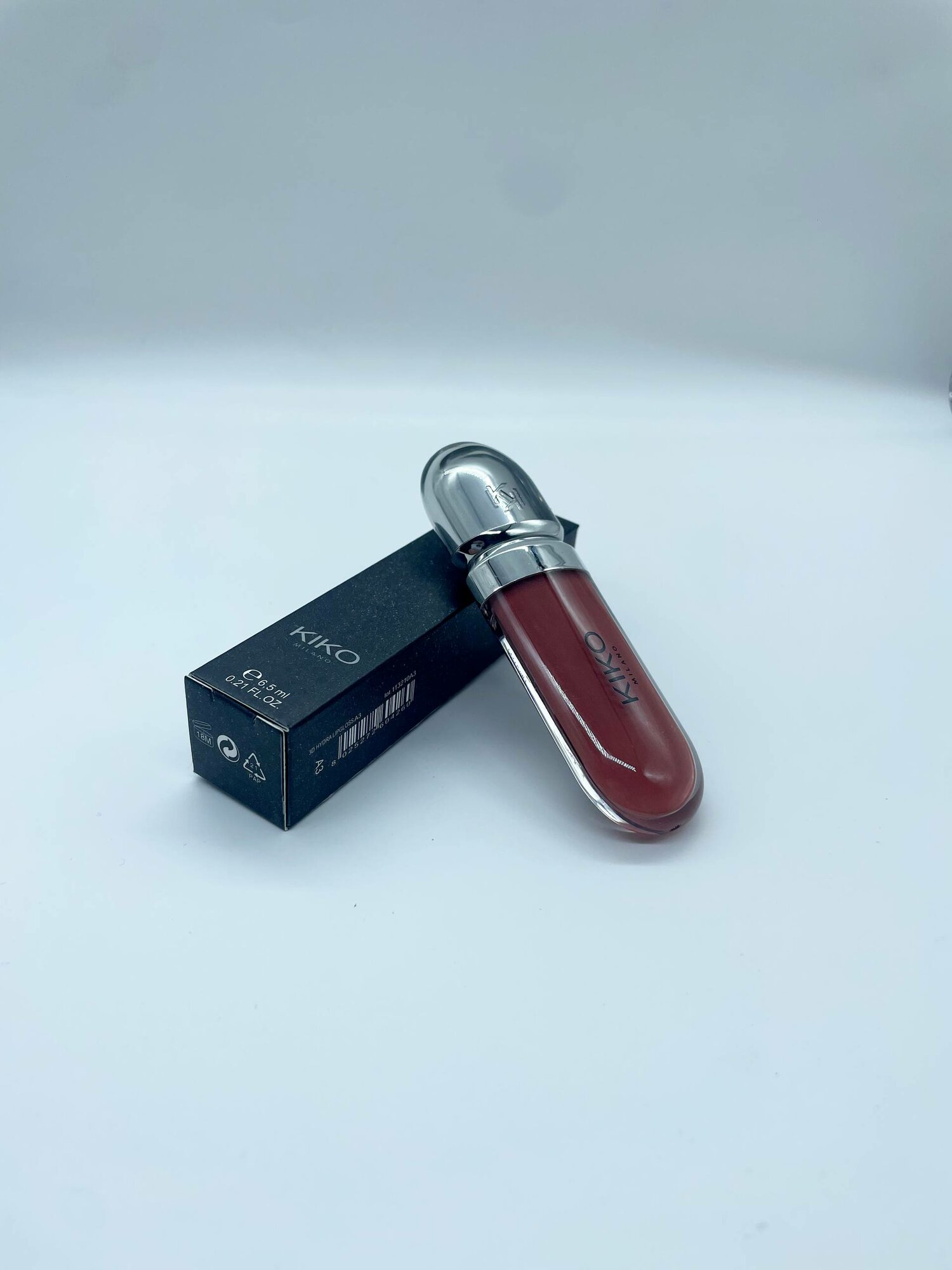 Помада блеск для губ, смягчающий и сияющий, с эффектом 3D, KIKO A3 — фото 1