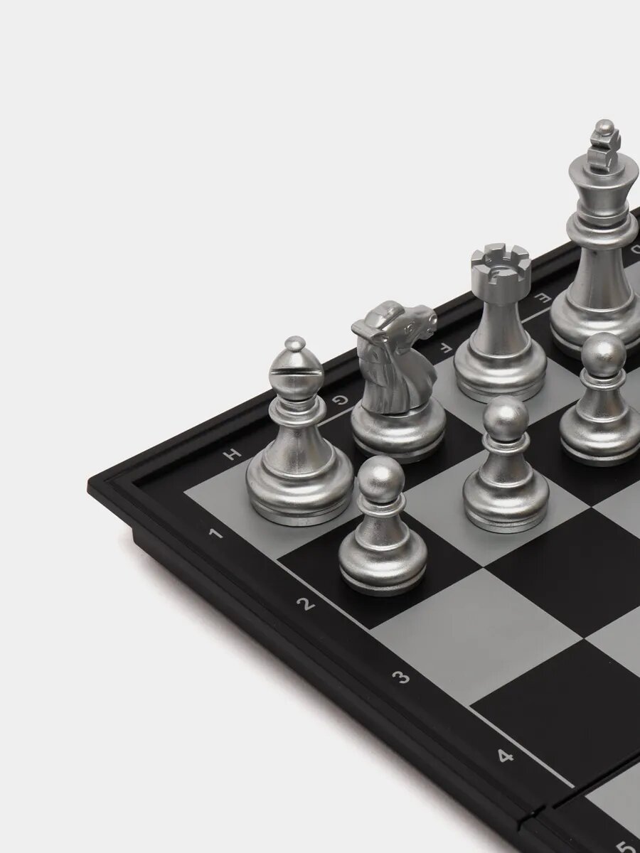 Шахматы на магните Настольные игры для детей — фото 1