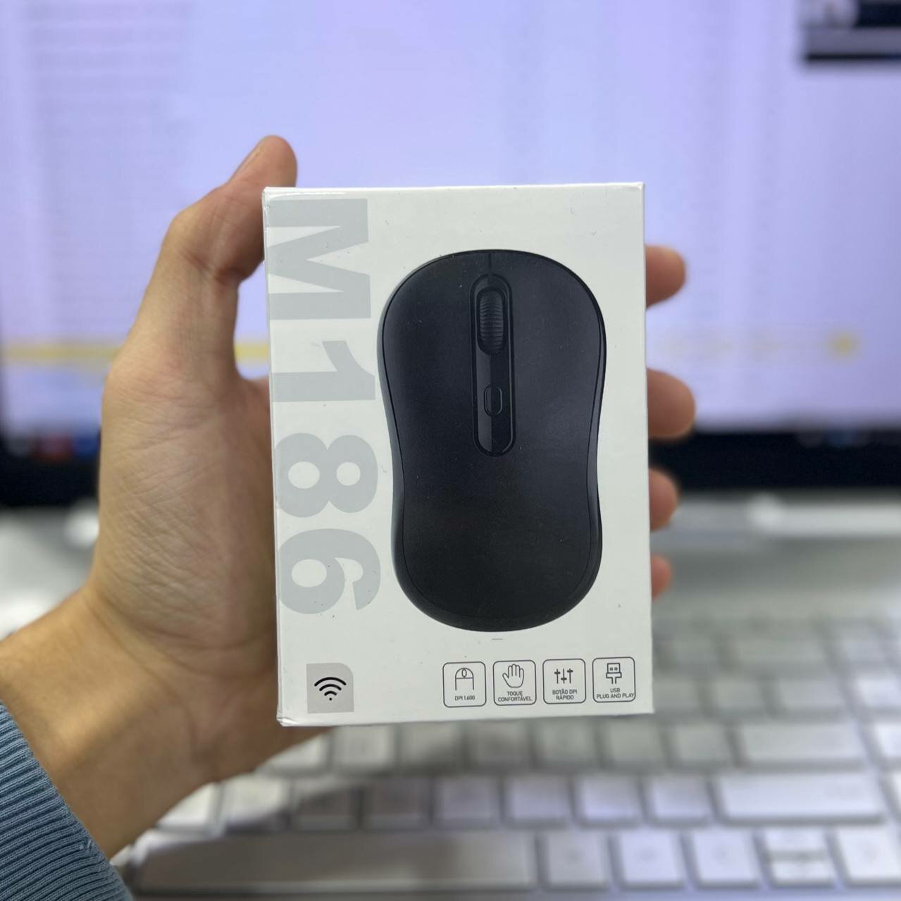 Беспроводная мышь M89 — удобный и практичный аксессуар для работы, учёбы и повседневного использования.