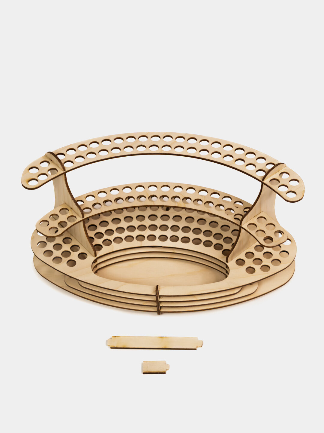 Карандашница для установке на стол. шлифованная . Фанера з мм. Имеется углубление для резинки точилки и другой мелочи