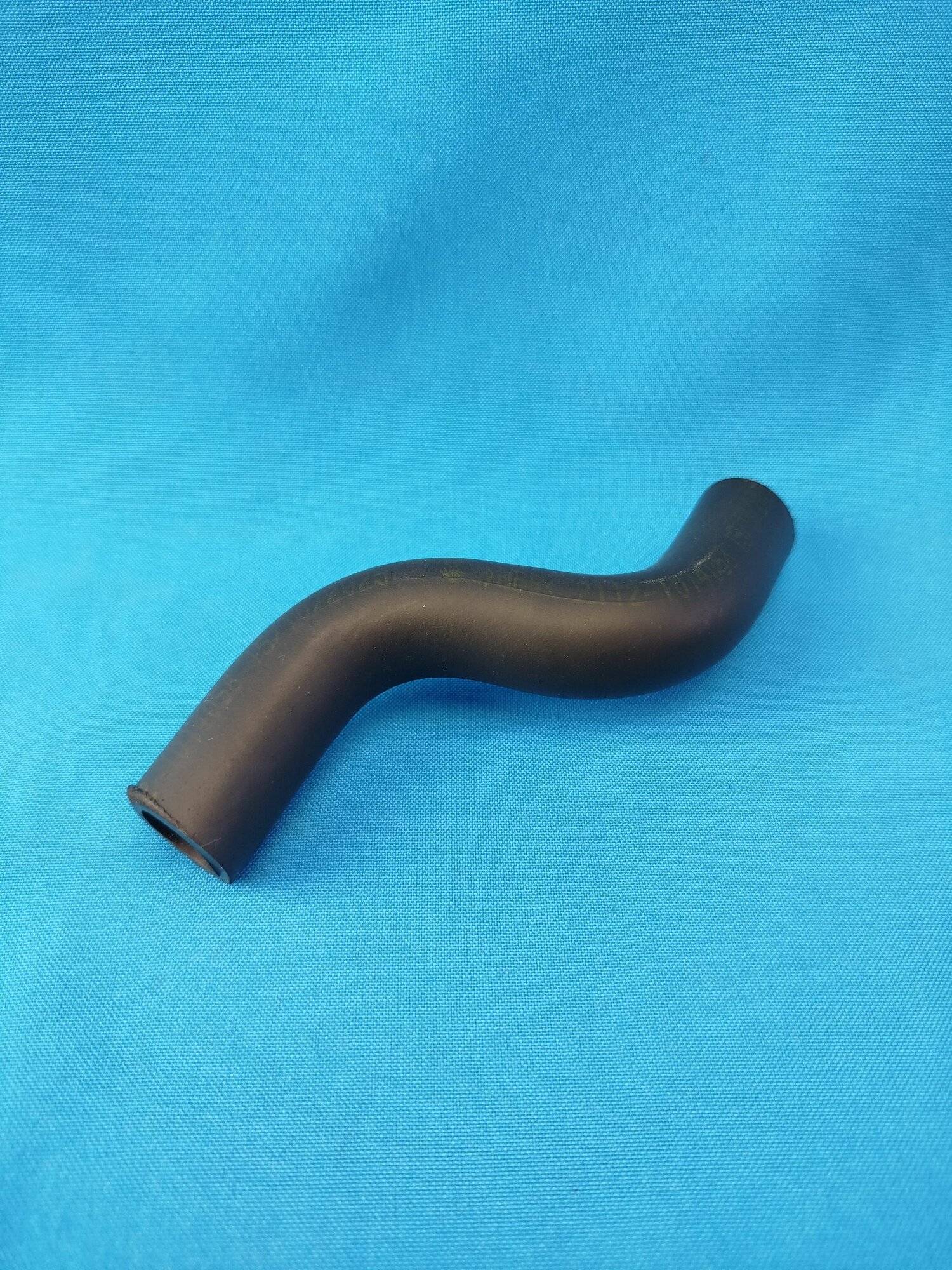 Шланг сапуна "БРТ" для автомобилей ВАЗ 2110-12, Приора 16кл. верхний