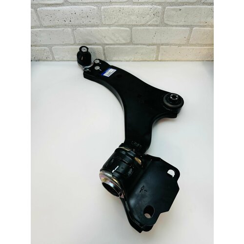 31317664 Оригинальный рычаг передней подвески правый Volvo ХС70 37400₽